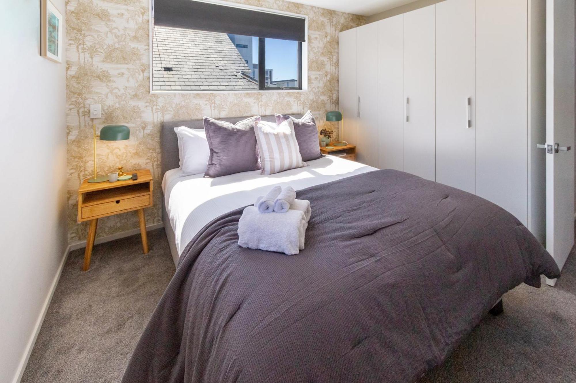 Latimer Square Luxe: 1Br W/ Sofa Bed كريستتشيرش المظهر الخارجي الصورة