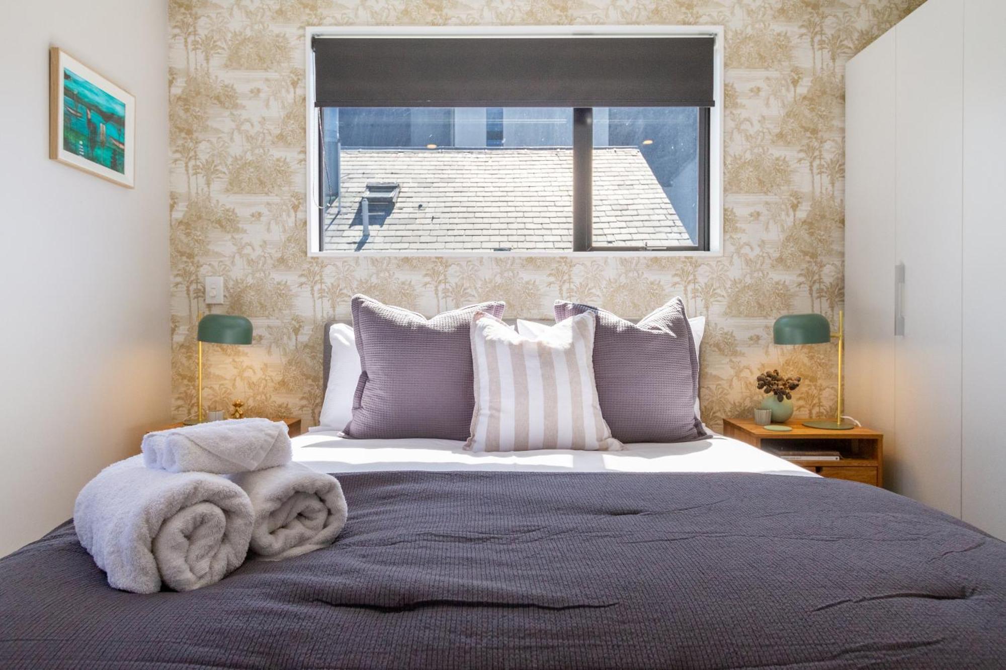 Latimer Square Luxe: 1Br W/ Sofa Bed كريستتشيرش المظهر الخارجي الصورة